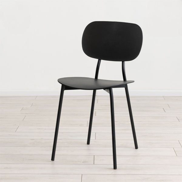 סט 4 כסאות מעוצבים אקריליים לפינת אוכל בצבע שחור דגם יובל