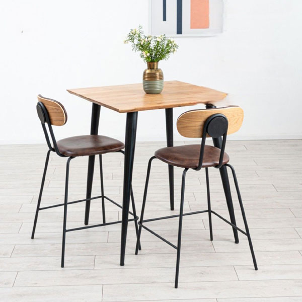 סט 2 כסאות בר בצבע חום דגם לוקה + שולחן אייפל מרובע בעסקת חבילה